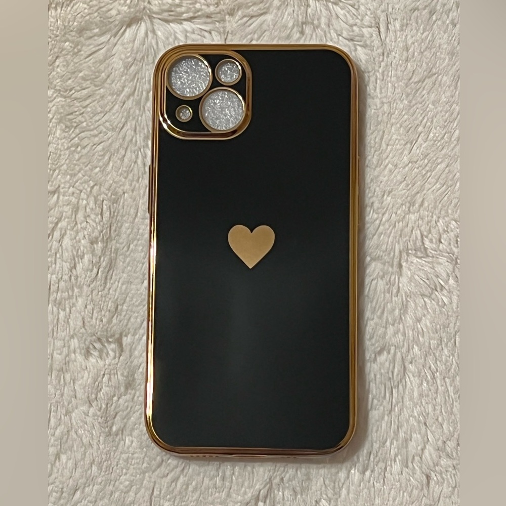iPhone 13 Black Heart Phone Case (NWT)
